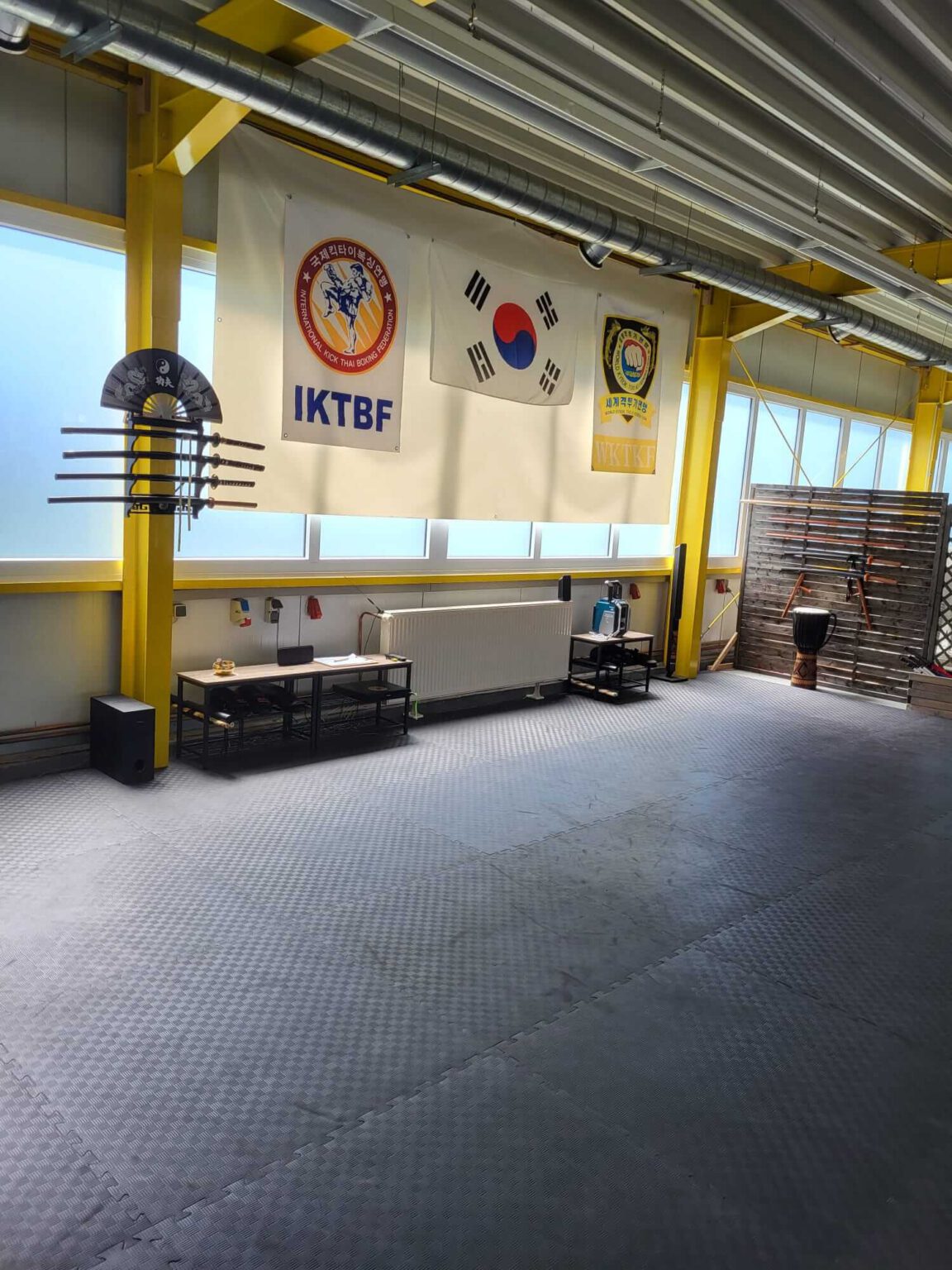 kampfsportschule-in-werl_flaggen